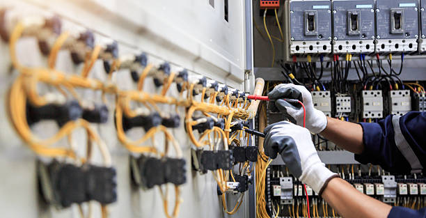 Professional Electrician technician working in Wilmington Island, GA